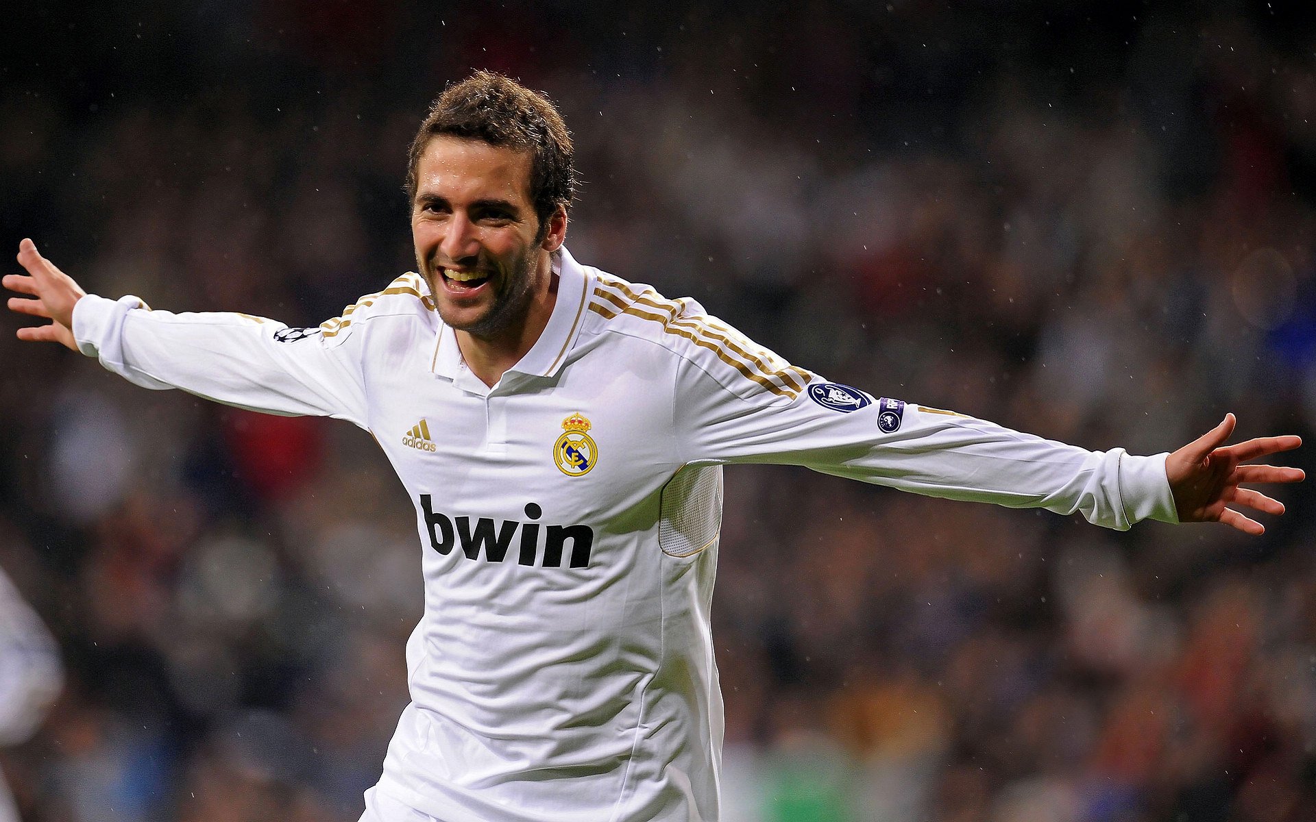 女子200自赛场美队强势包夹澳洲